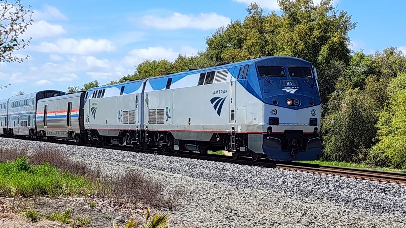 AMTRAK P42DC #84 LOCOMOTIVE