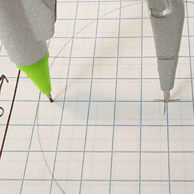 STEP 8 SHOWS YOUR COMPASS POSITION TO DRAW A SECOND CONCENTRIC CURVE INSIDE THE FIRST ON YOUR SCALE TRACK PLAN.