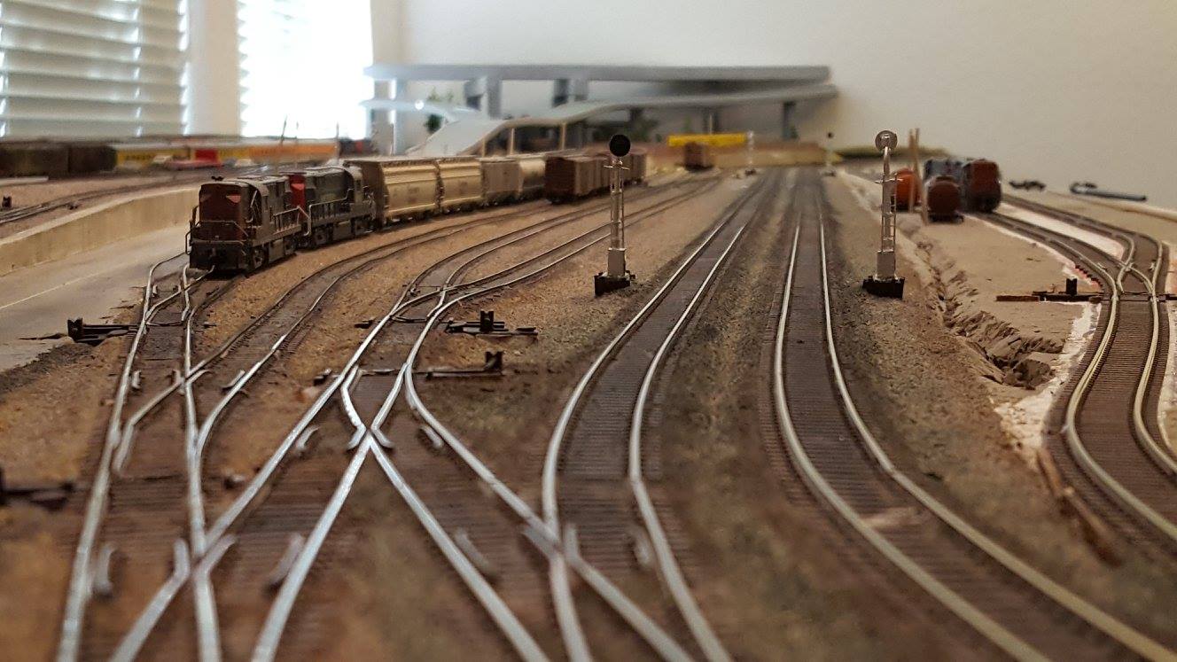 Realistic model railroad track