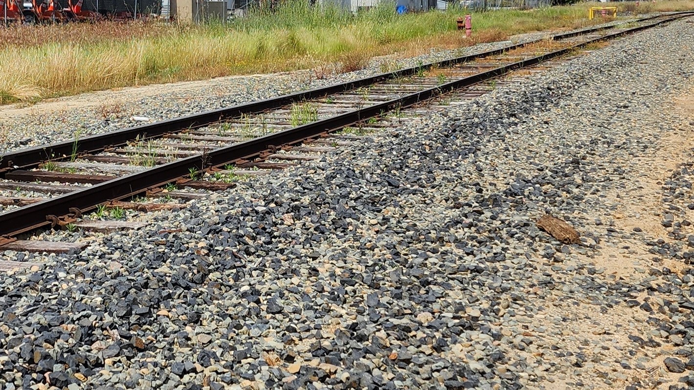 Railroad ballast profile without sub roadbed