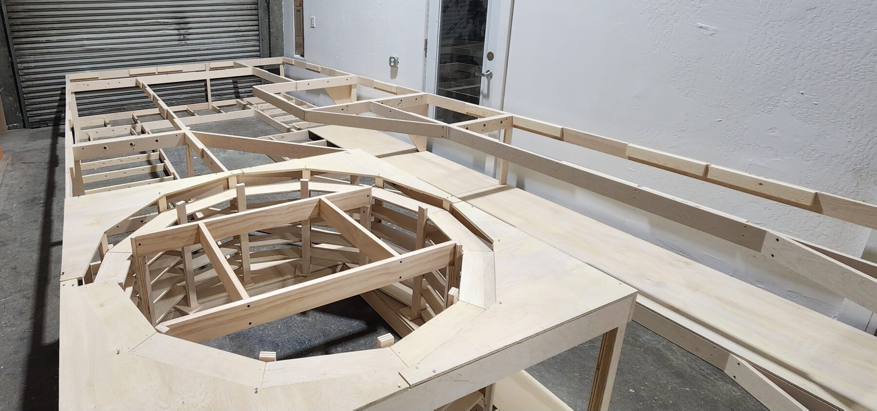 Double Deck Model Railroad Benchwork